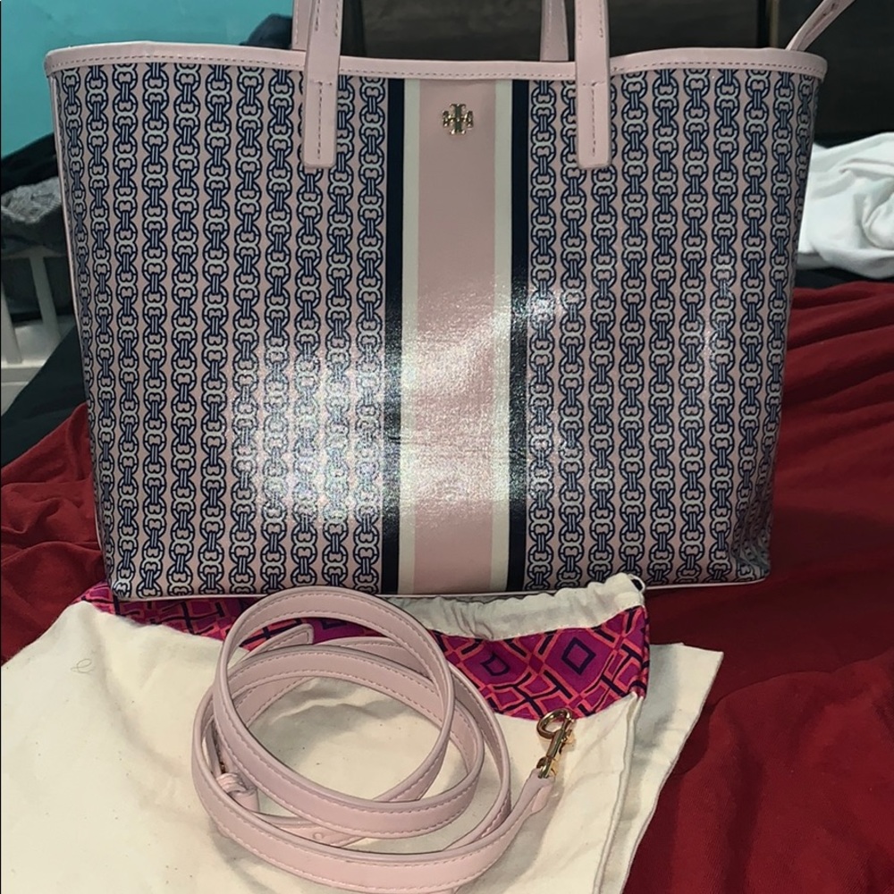 Final ✨ price drop  Tory Burch Gemini link tote